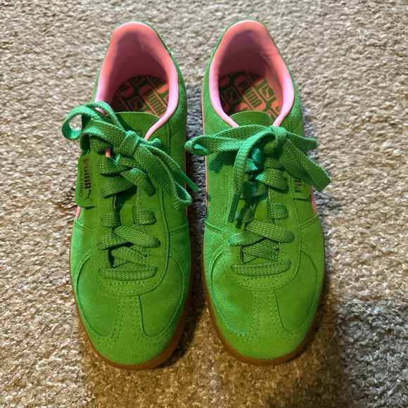 Puma Green and Pink Sneakers with Low Top Design and Gum Rubber Sole - Picture 2 of 3